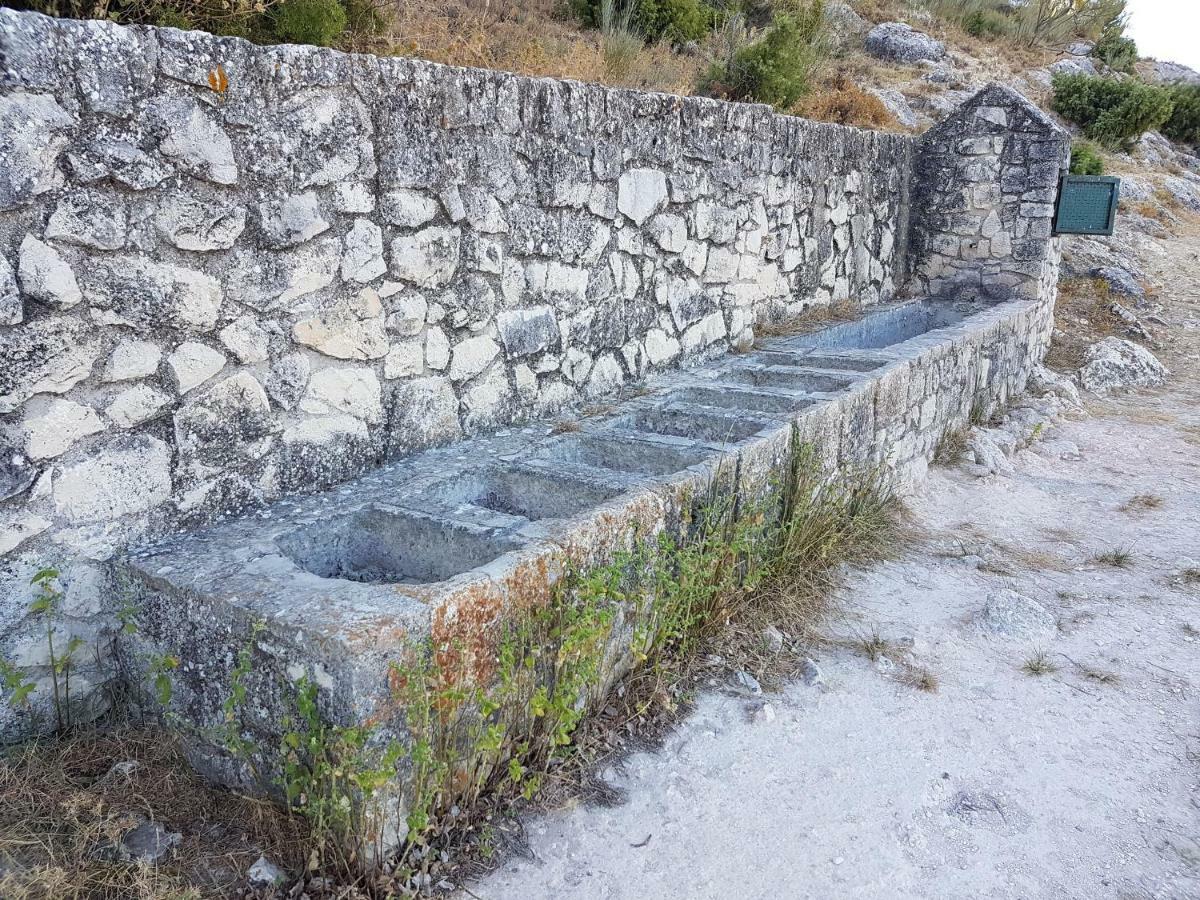 Apartamentos Rurales La Dehesa Del Acebuche Jaén Esterno foto
